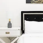 75-4A Brand New 3Br Prime Ues W&D In Unit