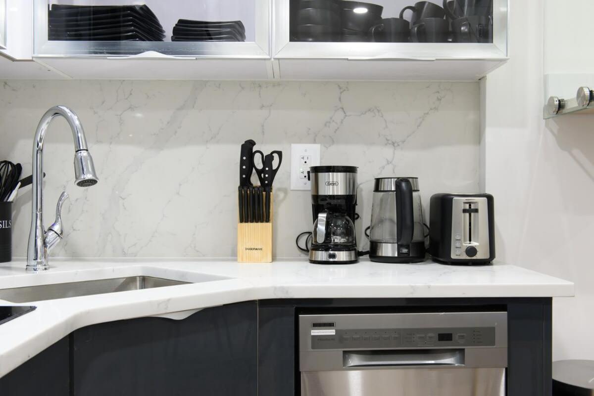 Apartment 75-4a Brand New 3br Prime Ues W&d In Unit New York