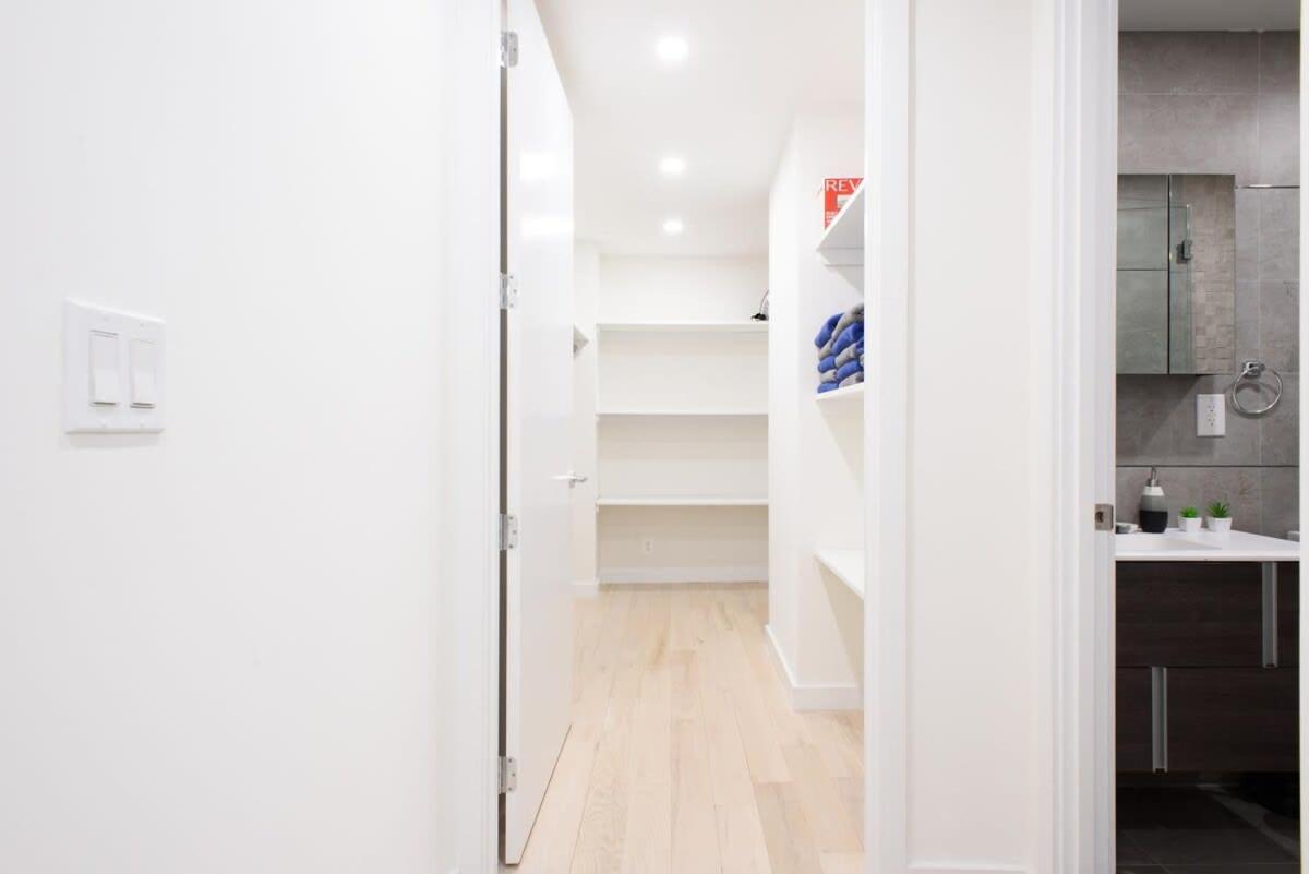 Apartment 75-4a Brand New 3br Prime Ues W&d In Unit